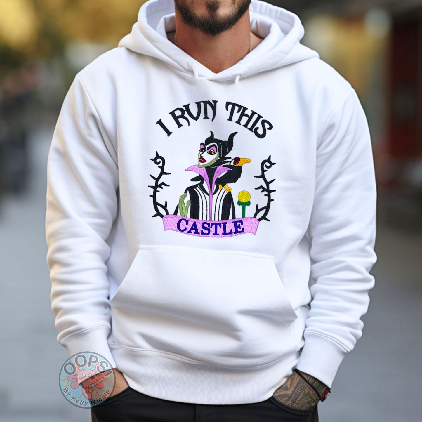 Sudadera con capucha unisex personalizada "Princesa Bella" La Bella y la Bestia bordada. Ideal para vacaciones o en cualquier momento Ropa cómoda y acogedora.